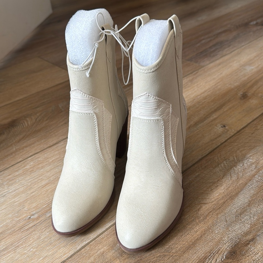 Women's Cream Western Ankle Boots